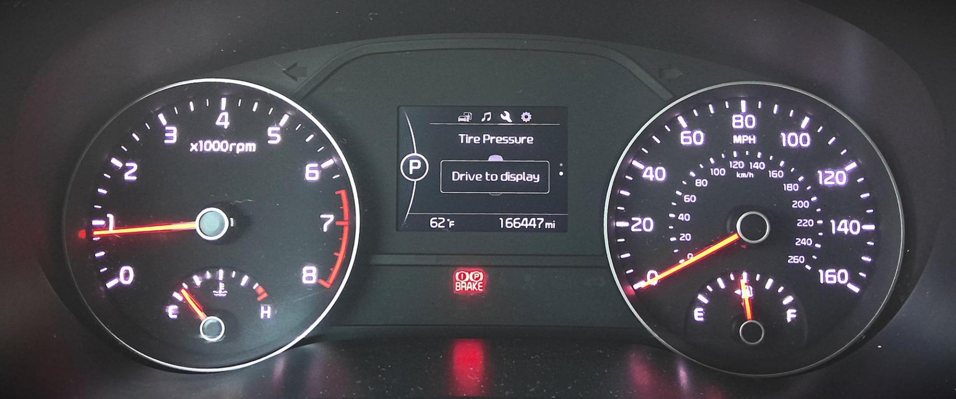 2017 BLUE Kia Sportage LX AWD (KNDPMCAC6H7) with an 2.4L V6 DOHC 24V engine, 6A transmission, located at 502 S. Riverside Avenue, Medford, OR, 97501, (541) 773-3136, 42.322803, -122.867477 - Photo#11