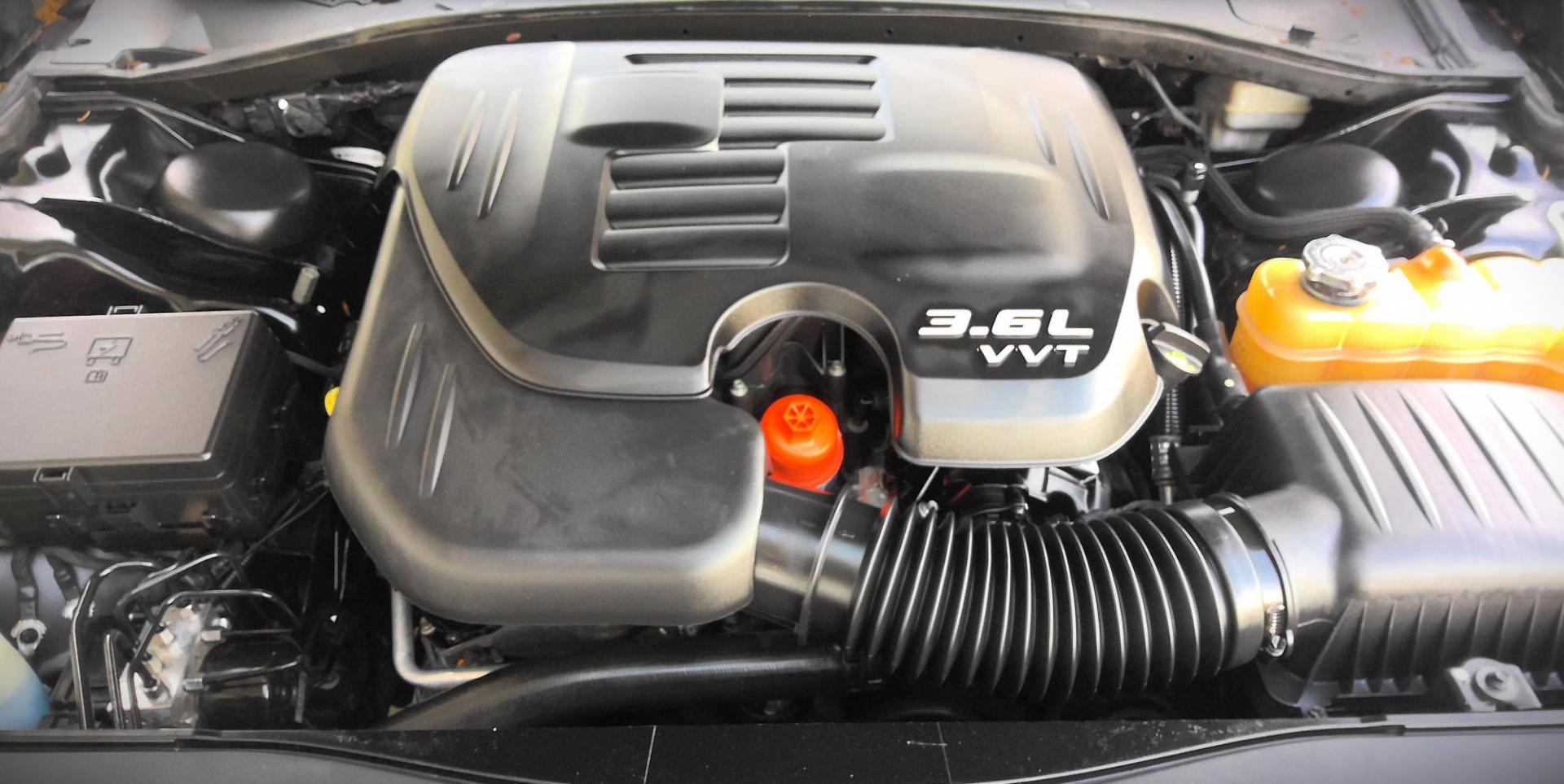 2013 BLACK Dodge Charger SXT (2C3CDXHG6DH) with an 3.6L V6 DOHC 24V engine, 5-Speed Automatic transmission, located at 502 S. Riverside Avenue, Medford, OR, 97501, (541) 773-3136, 42.322803, -122.867477 - Photo#13