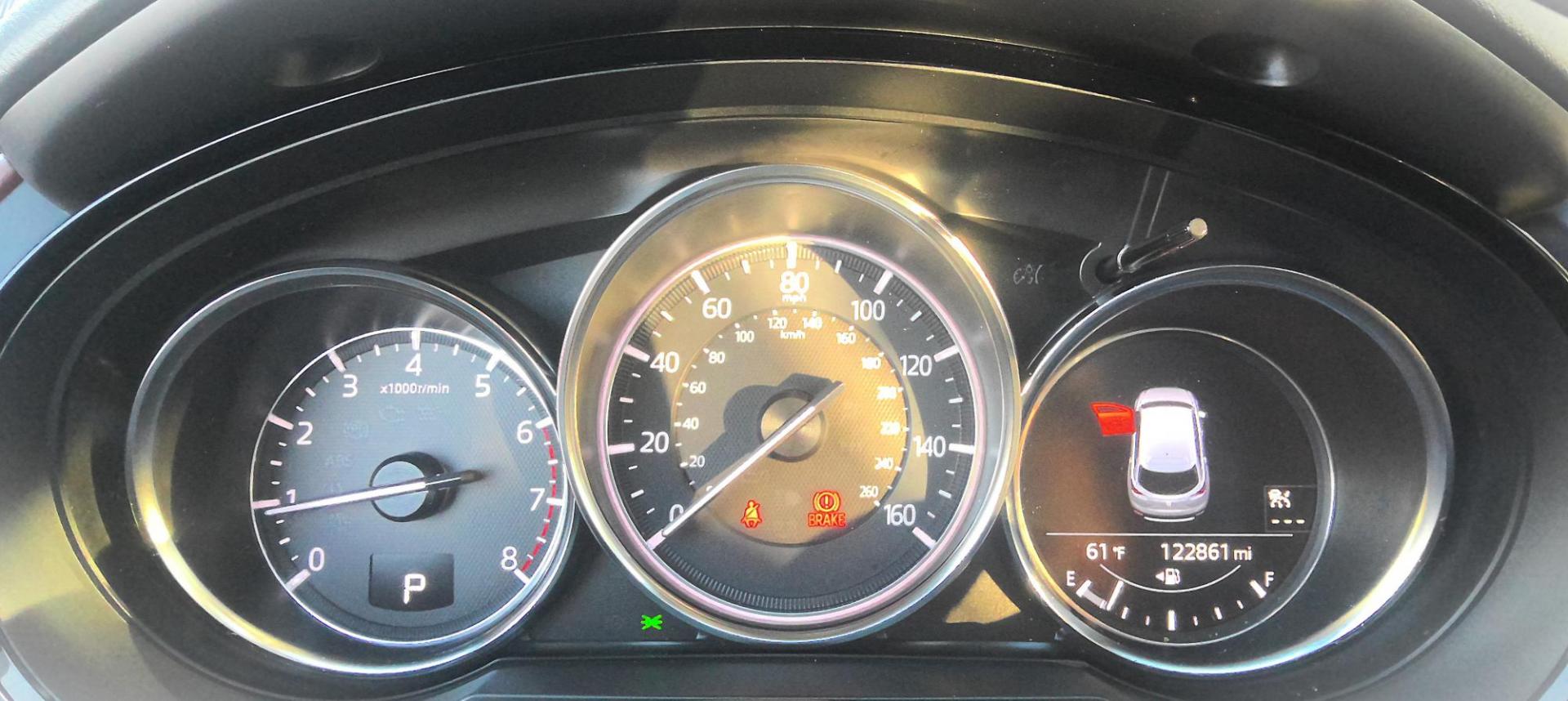 2018 GRAY /Red Mazda CX-9 Signature AWD (JM3TCBEYXJ0) with an 2.5L L4 DOHC 16V engine, 6A transmission, located at 502 S. Riverside Avenue, Medford, OR, 97501, (541) 773-3136, 42.322803, -122.867477 - This 2018 Mazda CX-9 Signature is a great 1-Owner SUV with clean Carfax Vehicle History and maintenance records. Get around the Rogue Valley in all kinds of weather with AWD and good fuel economy for it's class thanks to it's 2.5L 4-cyl engine, and with low miles - less than 90k! - Photo#16