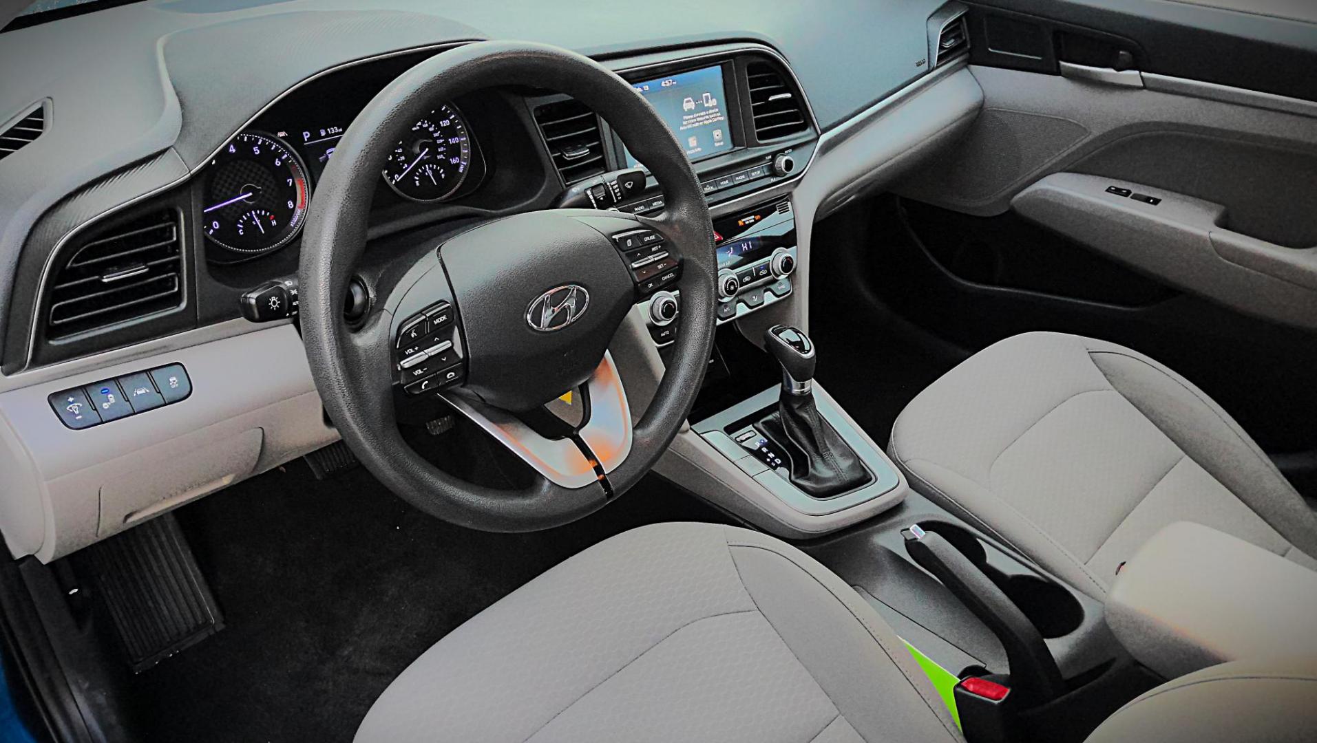 2020 BLUE Hyundai Elantra Limited (5NPD84LF1LH) with an 1.8L L4 DOHC 16V engine, 6A transmission, located at 502 S. Riverside Avenue, Medford, OR, 97501, (541) 773-3136, 42.322803, -122.867477 - Photo#8