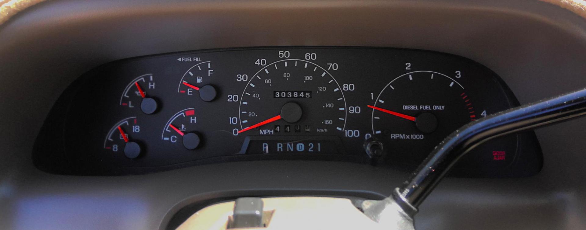 2000 GREEN Ford F-250 SD Lariat Crew Cab Long Bed 4WD (1FTNW21F0YE) with an 7.3L V8 OHV 16V TURBO DIESEL engine, located at 502 S. Riverside Avenue, Medford, OR, 97501, (541) 773-3136, 42.322803, -122.867477 - Photo#7