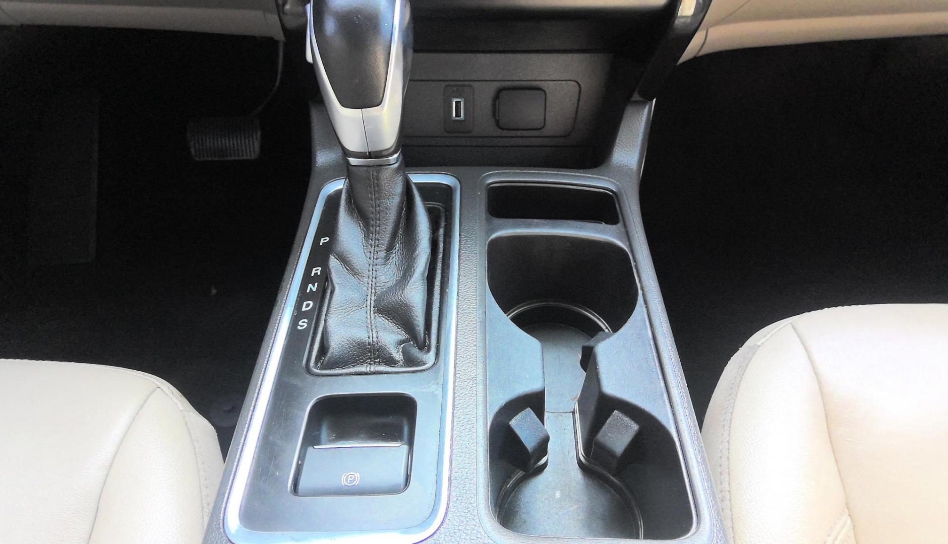 2018 GOLD Ford Escape Titanium 4WD (1FMCU9J96JU) with an 2.0L L4 DOHC 16V engine, 6A transmission, located at 502 S. Riverside Avenue, Medford, OR, 97501, (541) 773-3136, 42.322803, -122.867477 - Photo#14