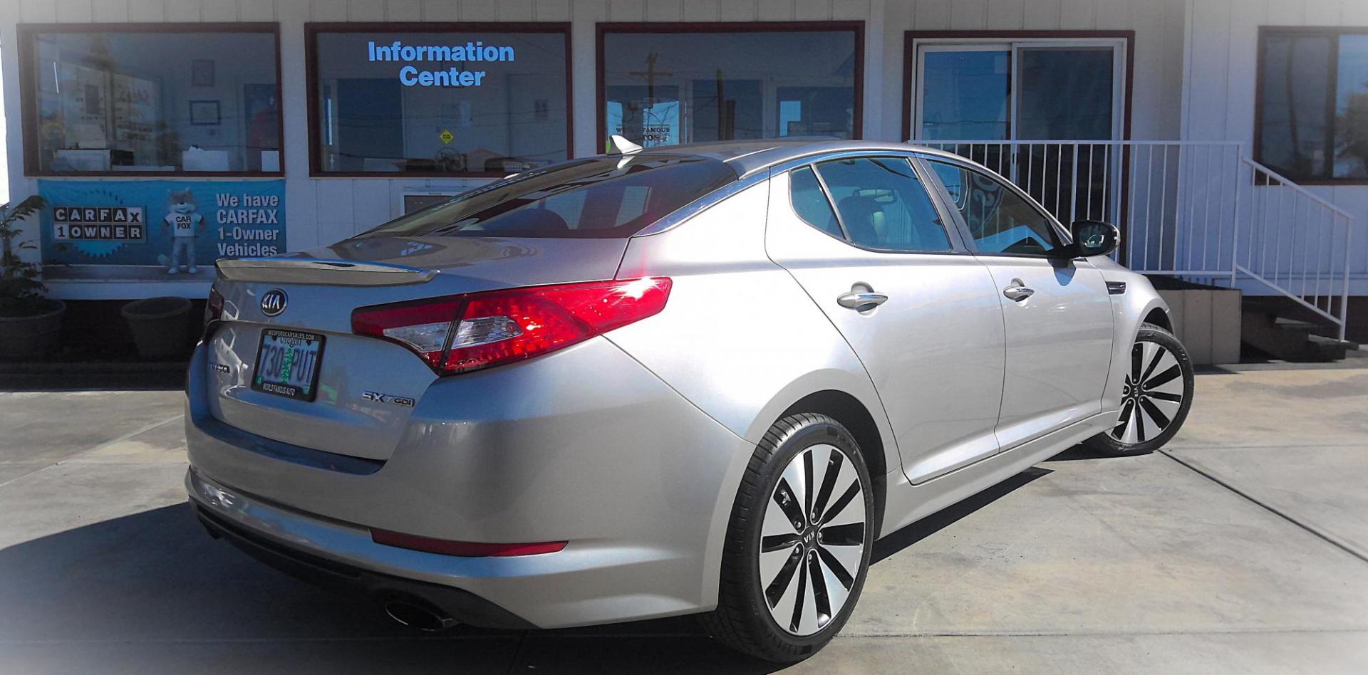 2013 SILVER Kia Optima SX (5XXGR4A62DG) with an 2.0L L4 DOHC 16V TURBO engine, 6-Speed Automatic transmission, located at 502 S. Riverside Avenue, Medford, OR, 97501, (541) 773-3136, 42.322803, -122.867477 - Photo#2