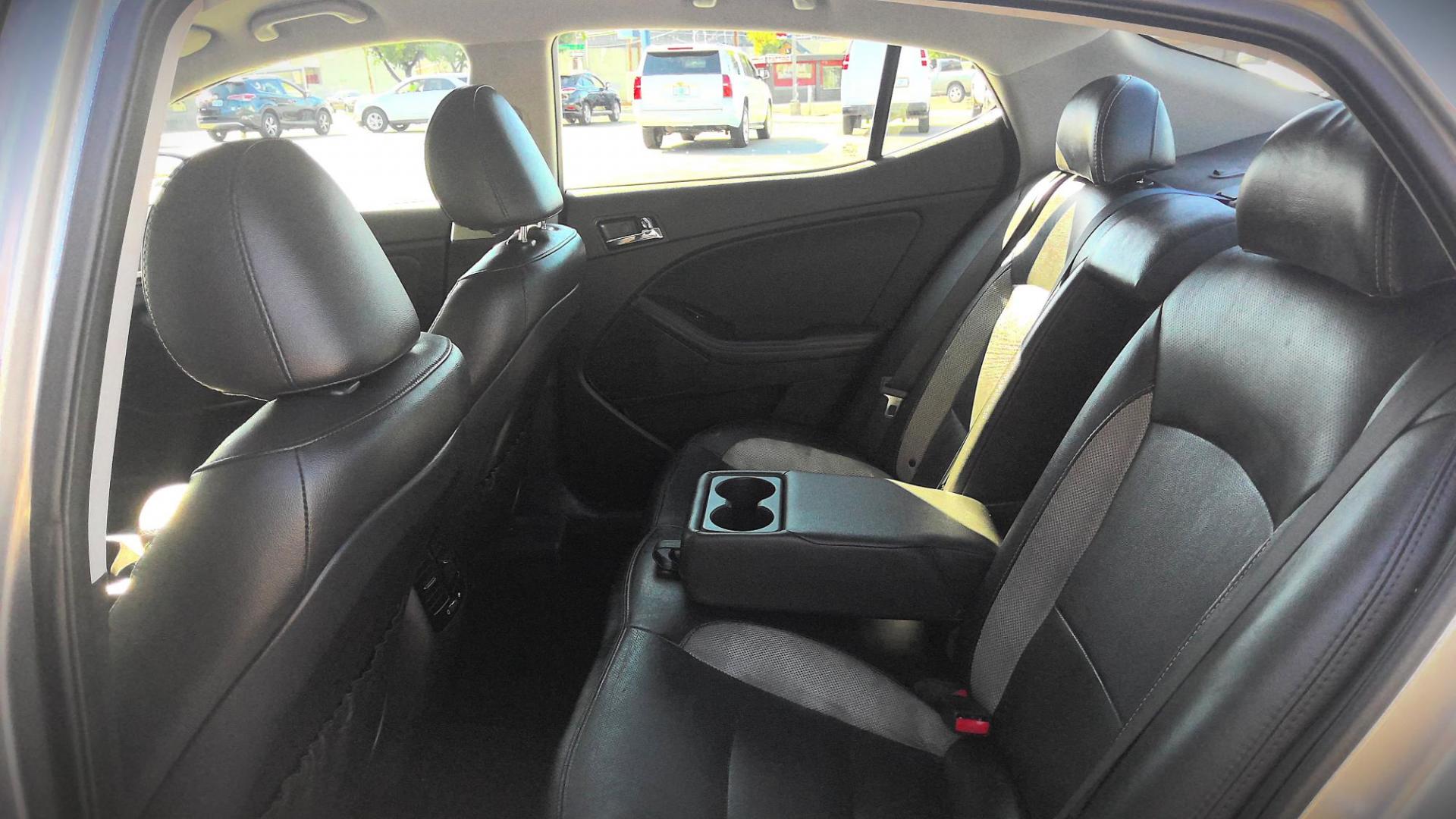 2013 SILVER Kia Optima SX (5XXGR4A62DG) with an 2.0L L4 DOHC 16V TURBO engine, 6-Speed Automatic transmission, located at 502 S. Riverside Avenue, Medford, OR, 97501, (541) 773-3136, 42.322803, -122.867477 - Photo#7