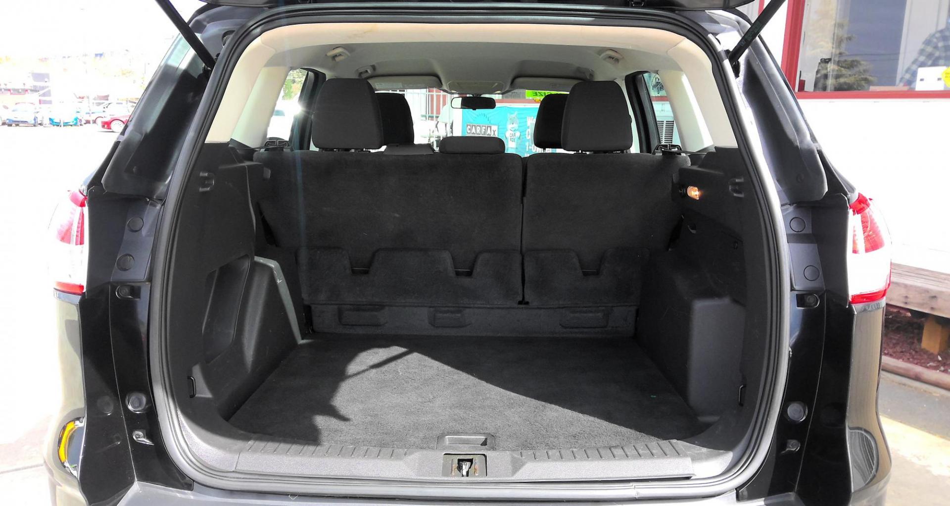 2016 BLACK Ford Escape S FWD (1FMCU0F76GU) with an 2.5L L4 DOHC 16V engine, 6-Speed Automatic transmission, located at 502 S. Riverside Avenue, Medford, OR, 97501, (541) 773-3136, 42.322803, -122.867477 - Photo#4