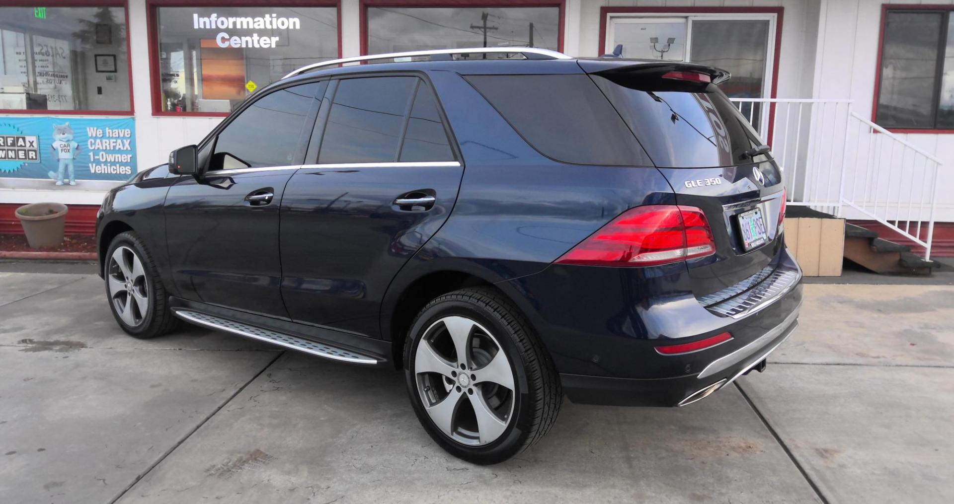 2016 BLUE Mercedes-Benz GLE-Class GLE350 4MATIC (4JGDA5HB2GA) with an 3.5L V6 DOHC 24V engine, 7A transmission, located at 502 S. Riverside Avenue, Medford, OR, 97501, (541) 773-3136, 42.322803, -122.867477 - Photo#2