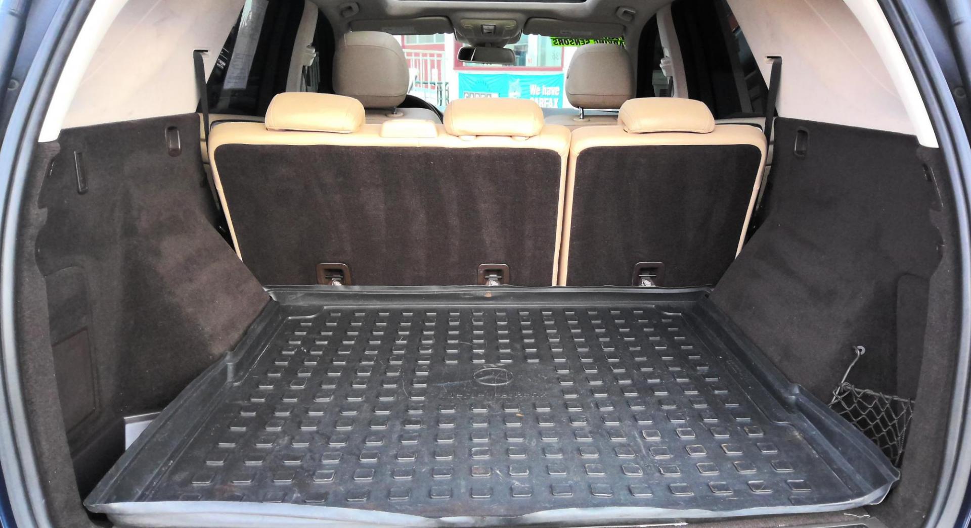 2016 BLUE Mercedes-Benz GLE-Class GLE350 4MATIC (4JGDA5HB2GA) with an 3.5L V6 DOHC 24V engine, 7A transmission, located at 502 S. Riverside Avenue, Medford, OR, 97501, (541) 773-3136, 42.322803, -122.867477 - Photo#4