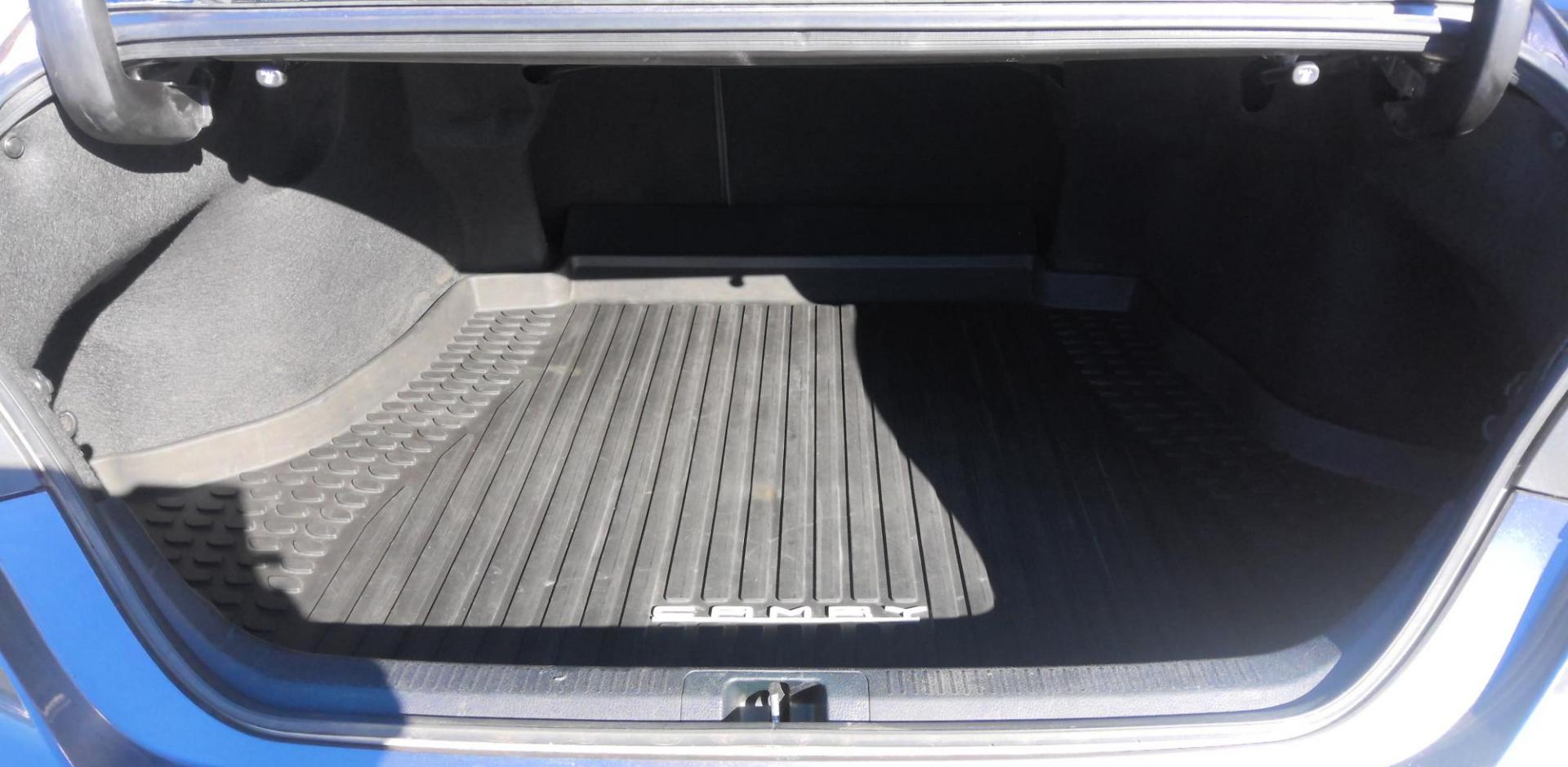 2021 GRAY Toyota Camry XSE AWD (4T1T11BK1MU) with an 2.5L L4 DOHC 16V engine, 8A transmission, located at 502 S. Riverside Avenue, Medford, OR, 97501, (541) 773-3136, 42.322803, -122.867477 - Photo#4