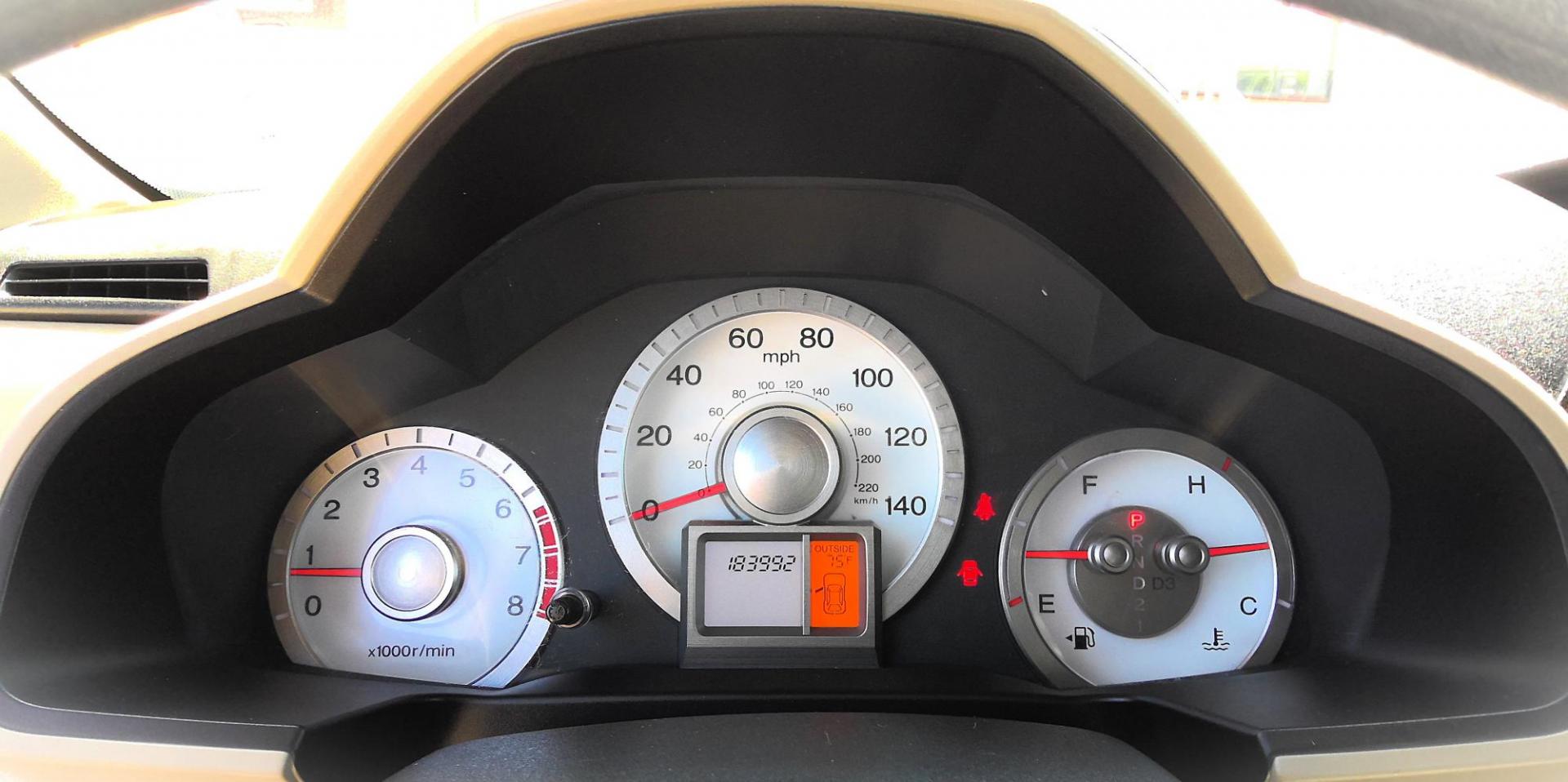 2009 GRAY Honda Pilot EX 4WD (5FNYF48429B) with an 3.5L V6 SOHC 24V engine, 5-Speed Automatic Overdrive transmission, located at 502 S. Riverside Avenue, Medford, OR, 97501, (541) 773-3136, 42.322803, -122.867477 - Photo#13