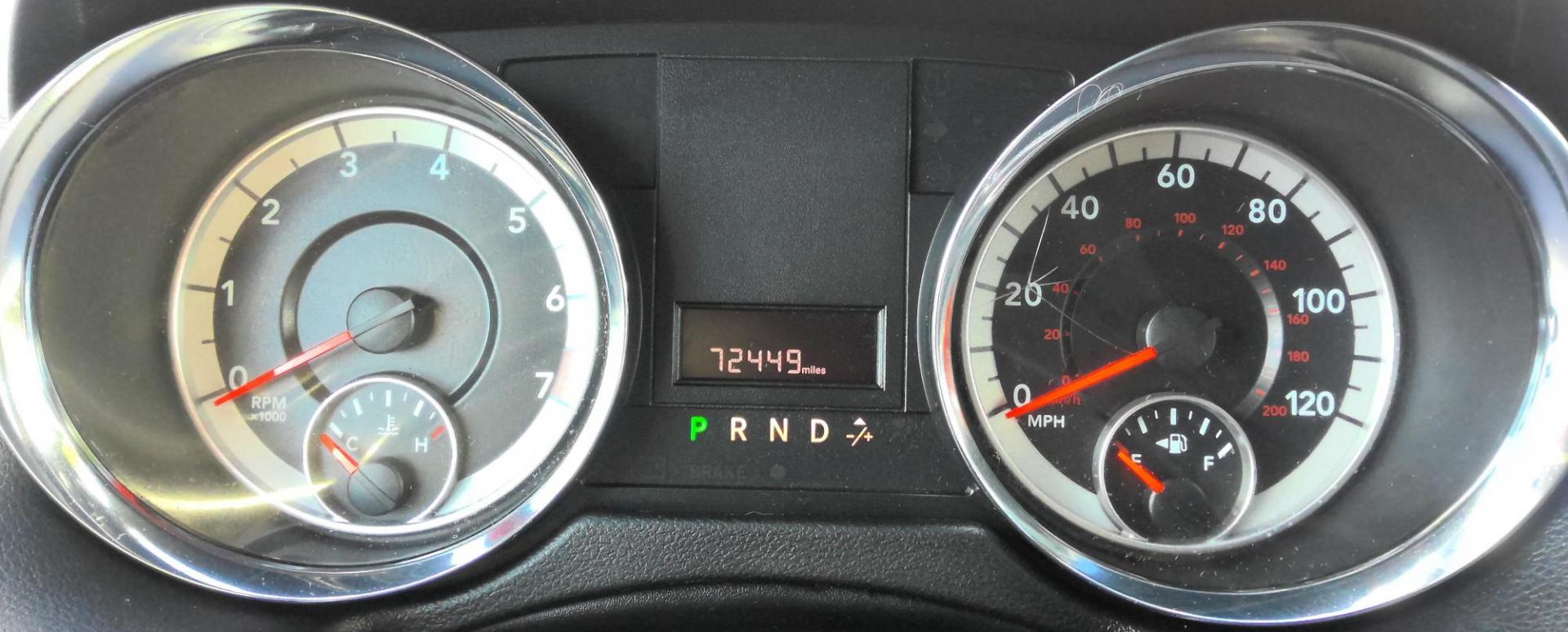 2020 BLACK Dodge Grand Caravan SXT (2C4RDGCG8LR) with an 3.6L V6 DOHC 24V engine, 6A transmission, located at 502 S. Riverside Avenue, Medford, OR, 97501, (541) 773-3136, 42.322803, -122.867477 - Photo#11