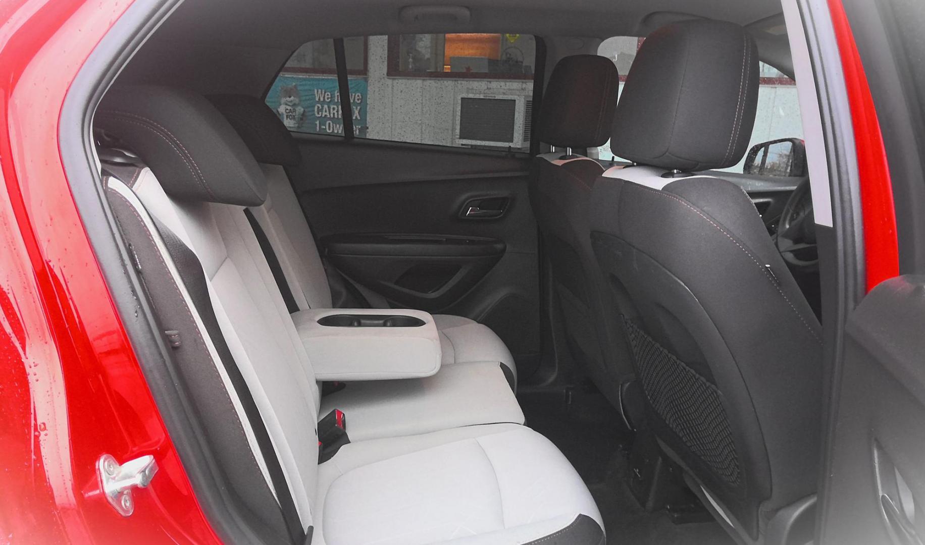 2017 RED Chevrolet Trax LT FWD (3GNCJLSB9HL) with an 1.4L L4 DOHC 16V engine, 6A transmission, located at 502 S. Riverside Avenue, Medford, OR, 97501, (541) 773-3136, 42.322803, -122.867477 - Photo#6