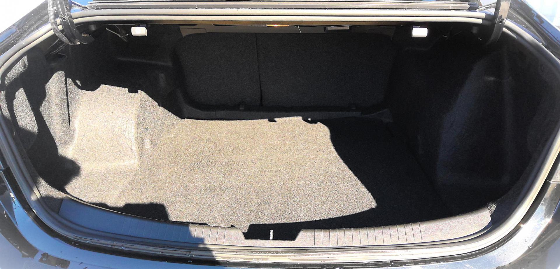 2022 BLACK Chevrolet Malibu LT (1G1ZD5ST9NF) with an 1.5L L4 DOHC 16V engine, 6A transmission, located at 502 S. Riverside Avenue, Medford, OR, 97501, (541) 773-3136, 42.322803, -122.867477 - Photo#5