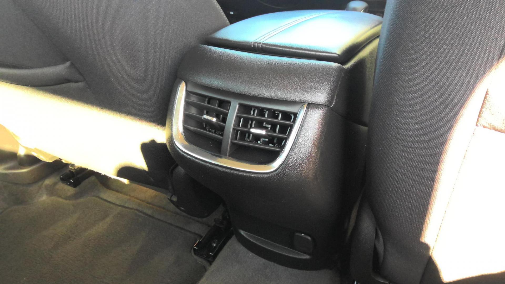 2022 BLACK Chevrolet Malibu LT (1G1ZD5ST9NF) with an 1.5L L4 DOHC 16V engine, 6A transmission, located at 502 S. Riverside Avenue, Medford, OR, 97501, (541) 773-3136, 42.322803, -122.867477 - Photo#8