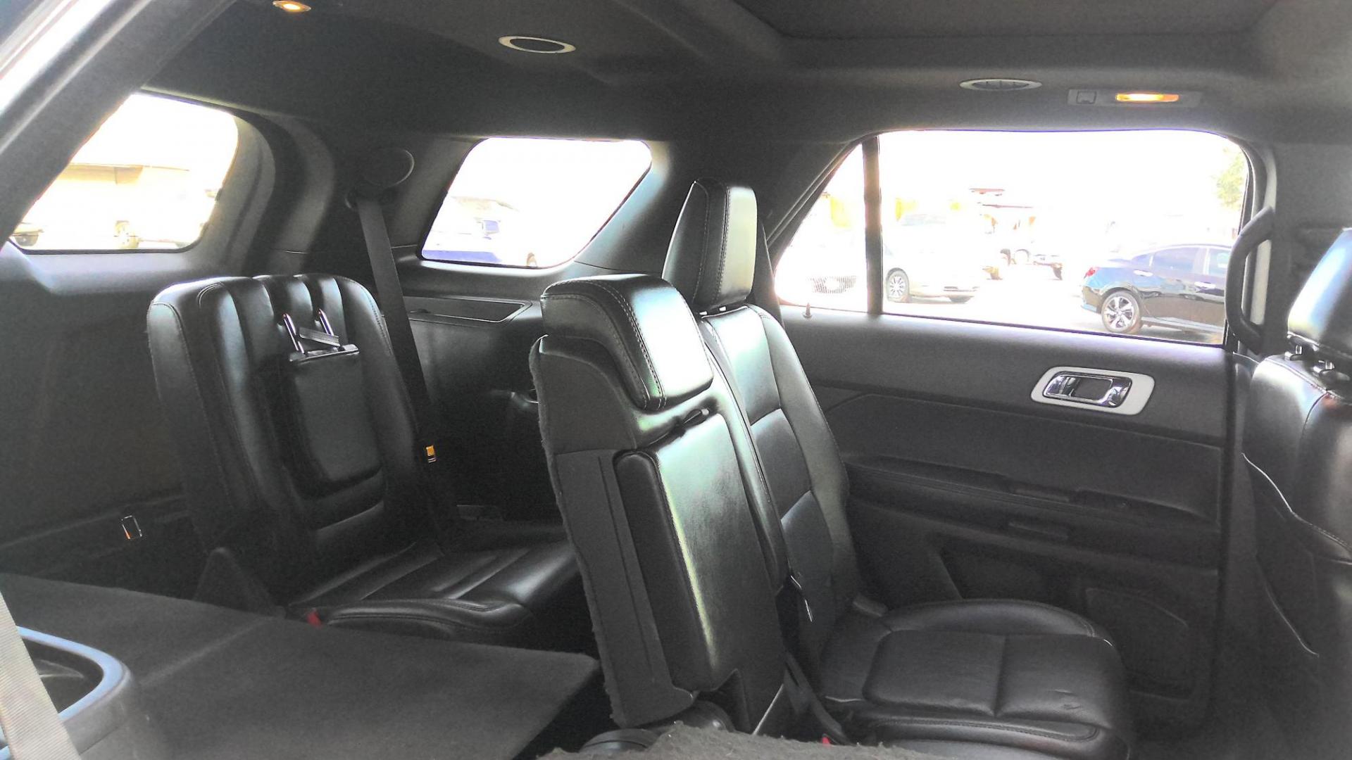 2014 BLACK Ford Explorer Sport 4WD (1FM5K8GT1EG) with an 3.5L V6 DOHC 24V engine, 6-Speed Automatic transmission, located at 502 S. Riverside Avenue, Medford, OR, 97501, (541) 773-3136, 42.322803, -122.867477 - Photo#8