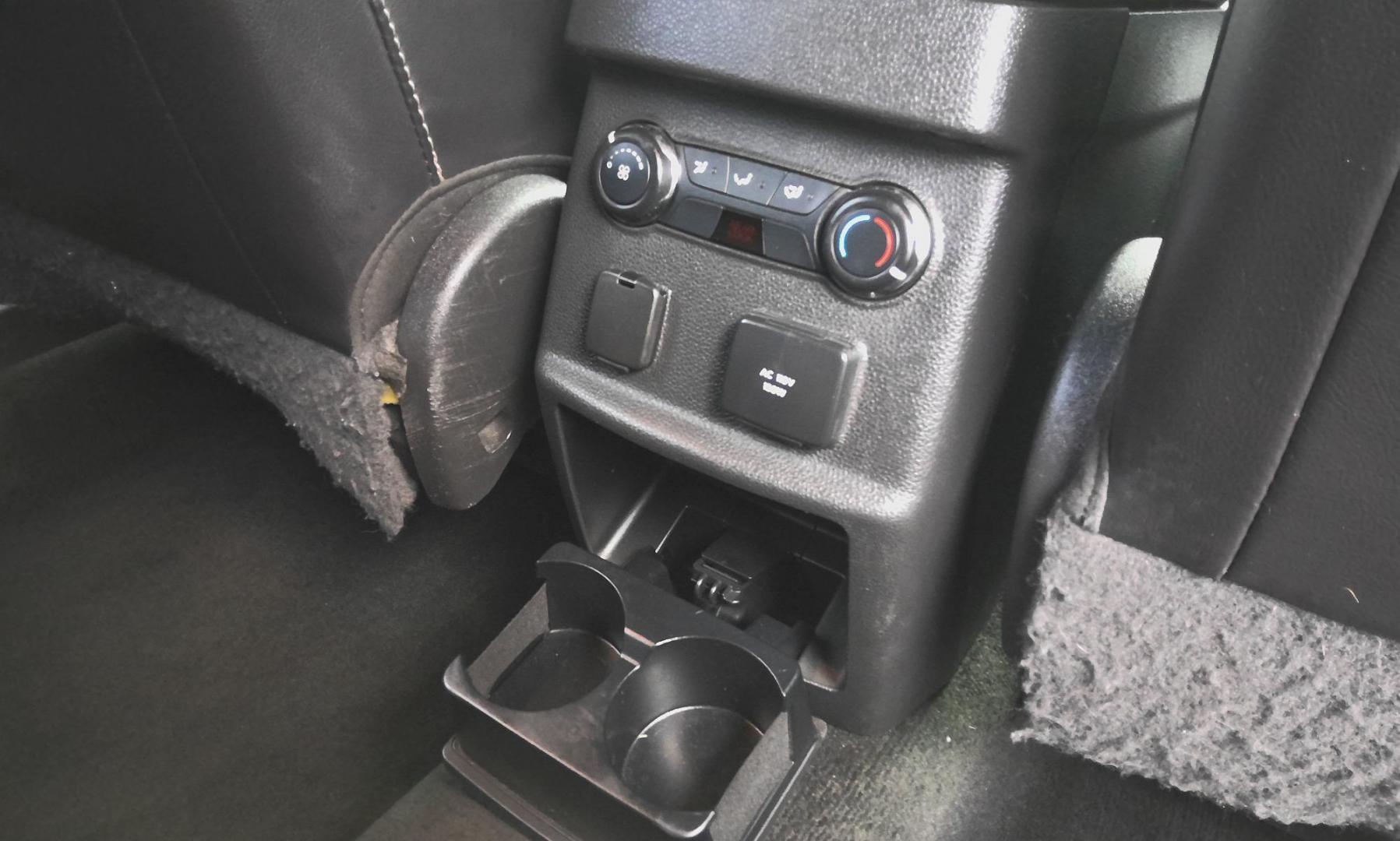 2014 BLACK Ford Explorer Sport 4WD (1FM5K8GT1EG) with an 3.5L V6 DOHC 24V engine, 6-Speed Automatic transmission, located at 502 S. Riverside Avenue, Medford, OR, 97501, (541) 773-3136, 42.322803, -122.867477 - Photo#10