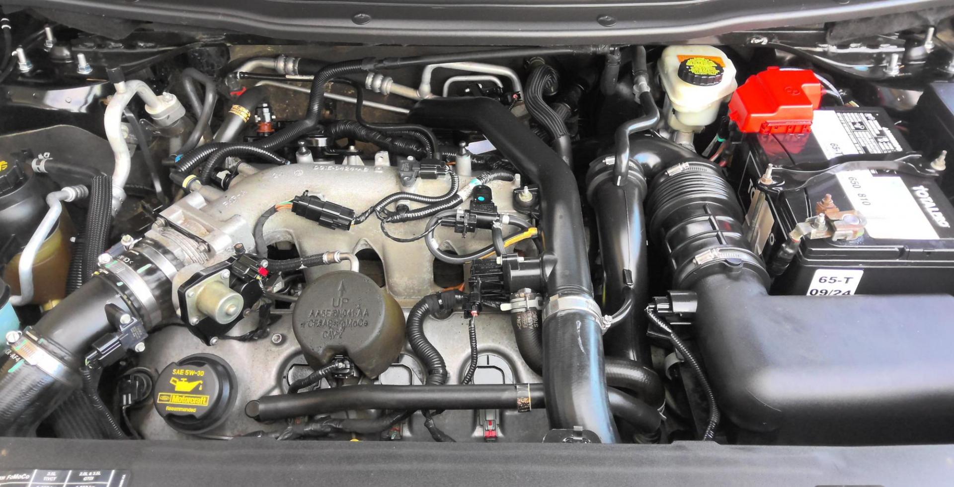 2014 BLACK Ford Explorer Sport 4WD (1FM5K8GT1EG) with an 3.5L V6 DOHC 24V engine, 6-Speed Automatic transmission, located at 502 S. Riverside Avenue, Medford, OR, 97501, (541) 773-3136, 42.322803, -122.867477 - Photo#14