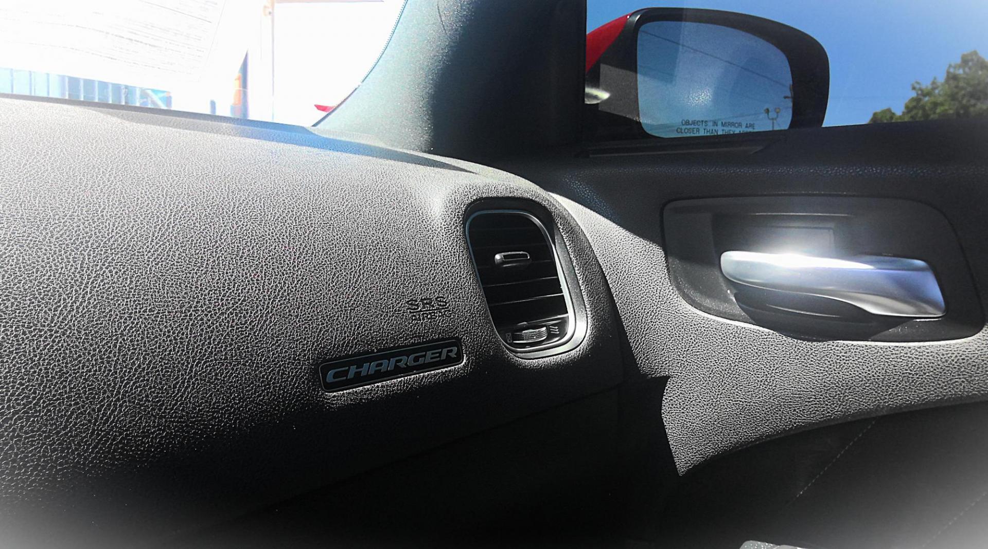 2018 RED Dodge Charger SRT 392 (2C3CDXGJ8JH) with an 6.4L V8 OHV 16V engine, 5A transmission, located at 502 S. Riverside Avenue, Medford, OR, 97501, (541) 773-3136, 42.322803, -122.867477 - Photo#10
