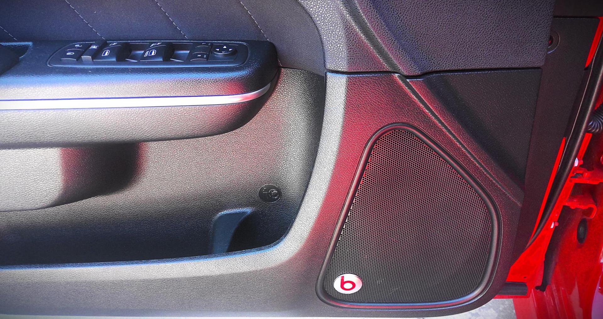 2018 RED Dodge Charger SRT 392 (2C3CDXGJ8JH) with an 6.4L V8 OHV 16V engine, 5A transmission, located at 502 S. Riverside Avenue, Medford, OR, 97501, (541) 773-3136, 42.322803, -122.867477 - Photo#11