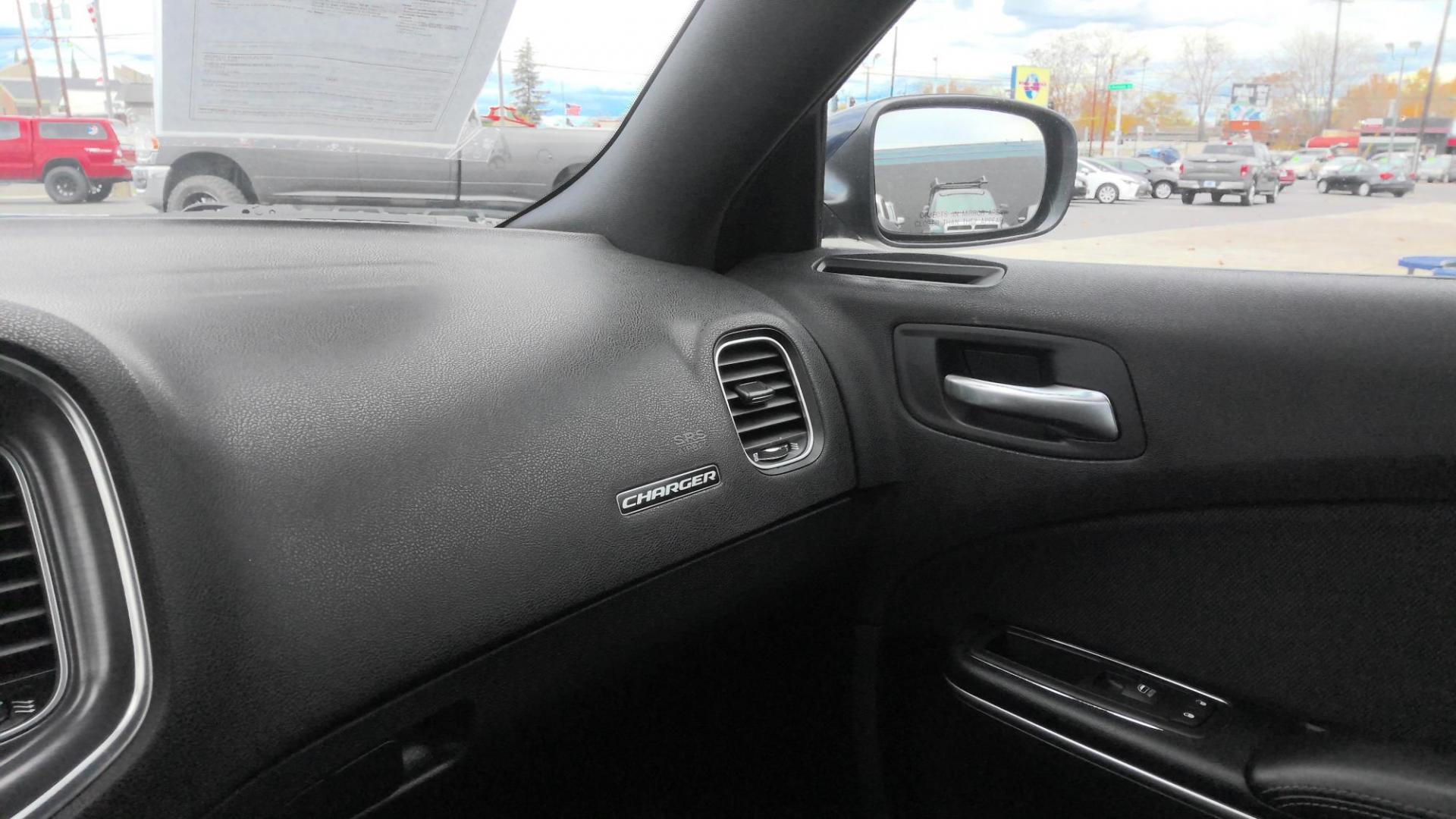 2015 BLUE Dodge Charger SE (2C3CDXBG9FH) with an 3.6L V6 DOHC 24V engine, 8-Speed Automatic transmission, located at 502 S. Riverside Avenue, Medford, OR, 97501, (541) 773-3136, 42.322803, -122.867477 - Photo#7