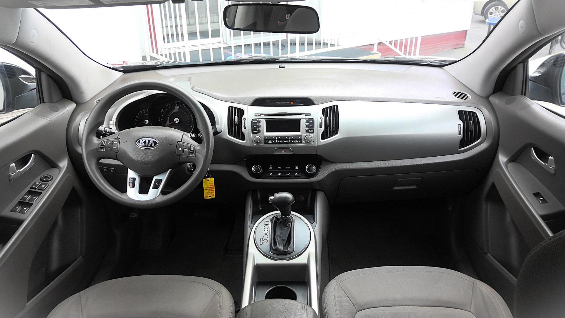 2013 BLACK Kia Sportage LX AWD (KNDPBCA2XD7) with an 2.4L V6 DOHC 24V engine, 6-Speed Automatic transmission, located at 502 S. Riverside Avenue, Medford, OR, 97501, (541) 773-3136, 42.322803, -122.867477 - Photo#6