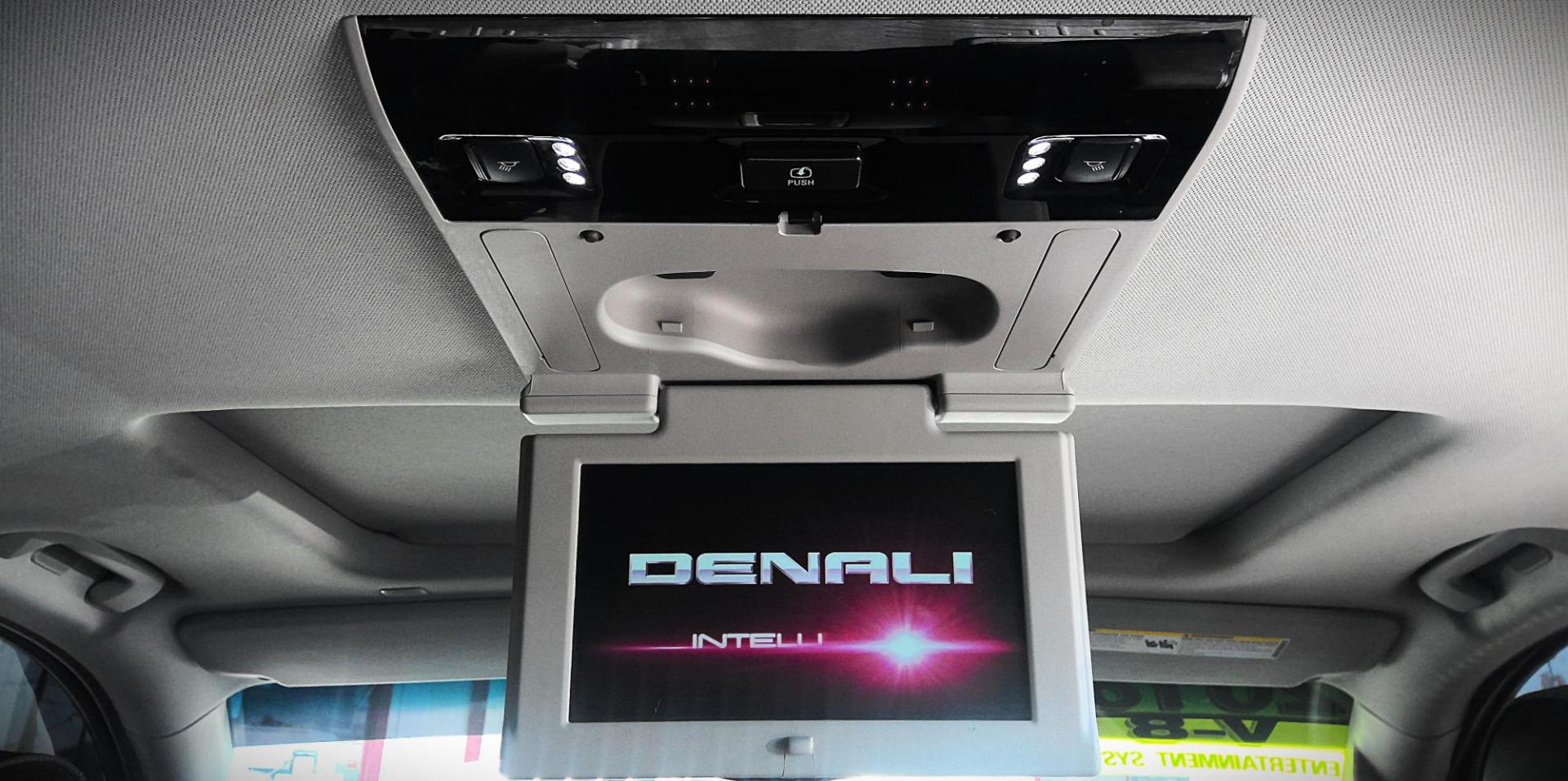 2018 BLACK GMC Yukon Denali 4WD (1GKS2CKJ7JR) with an 6.2L V8 OHV 16V engine, 10A transmission, located at 502 S. Riverside Avenue, Medford, OR, 97501, (541) 773-3136, 42.322803, -122.867477 - Photo#8