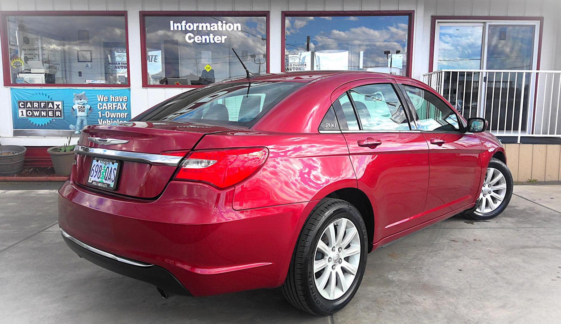 2012 RED Chrysler 200 Touring (1C3CCBBGXCN) with an 3.6L V6 DOHC 24V FFV engine, 6-Speed Automatic transmission, located at 502 S. Riverside Avenue, Medford, OR, 97501, (541) 773-3136, 42.322803, -122.867477 - Photo#2