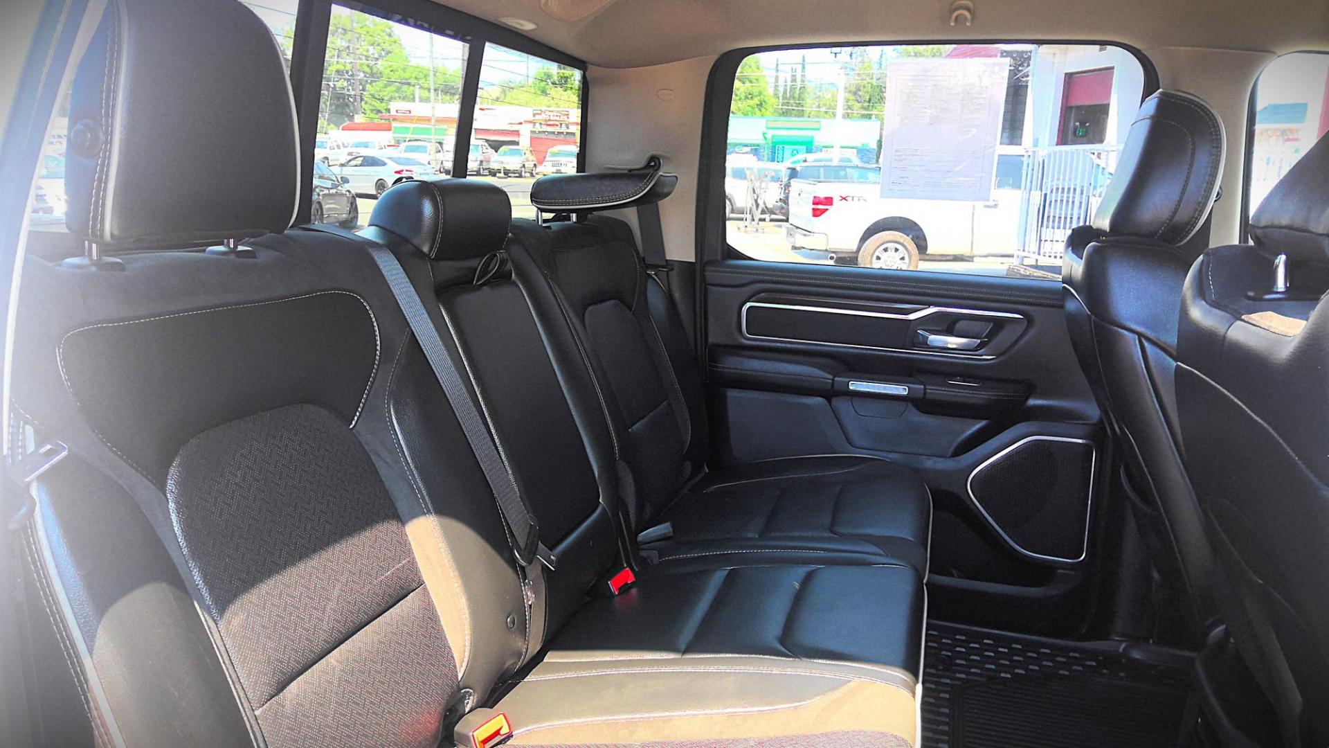 2021 WHITE RAM 1500 Laramie Crew Cab SWB 4WD (1C6SRFJT6MN) with an 5.7L V8 OHV 16V engine, 8A transmission, located at 502 S. Riverside Avenue, Medford, OR, 97501, (541) 773-3136, 42.322803, -122.867477 - Photo#6