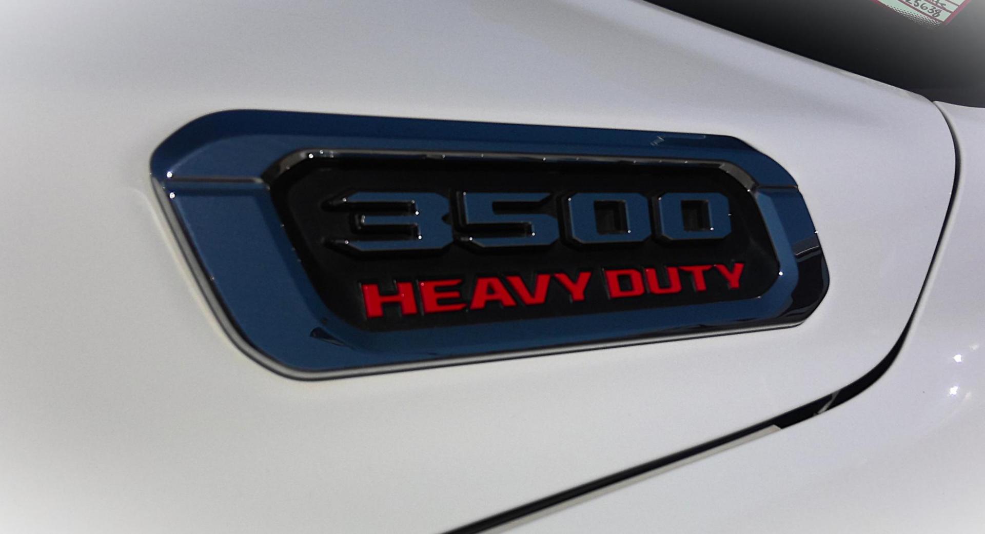 2019 WHITE RAM 3500 Longhorn Crew Cab LWB 4WD (3C63R3KL7KG) with an 6.7L L6 OHV 24V TURBO DIESEL engine, 6A transmission, located at 502 S. Riverside Avenue, Medford, OR, 97501, (541) 773-3136, 42.322803, -122.867477 - Photo#3