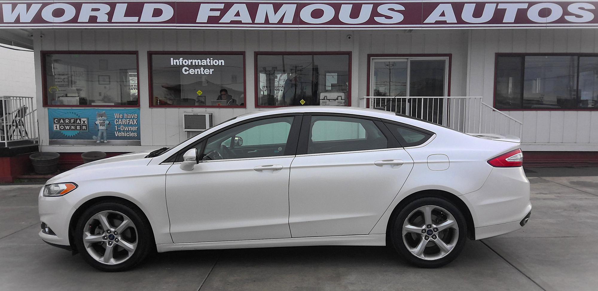 photo of 2016 Ford Fusion SE AWD
