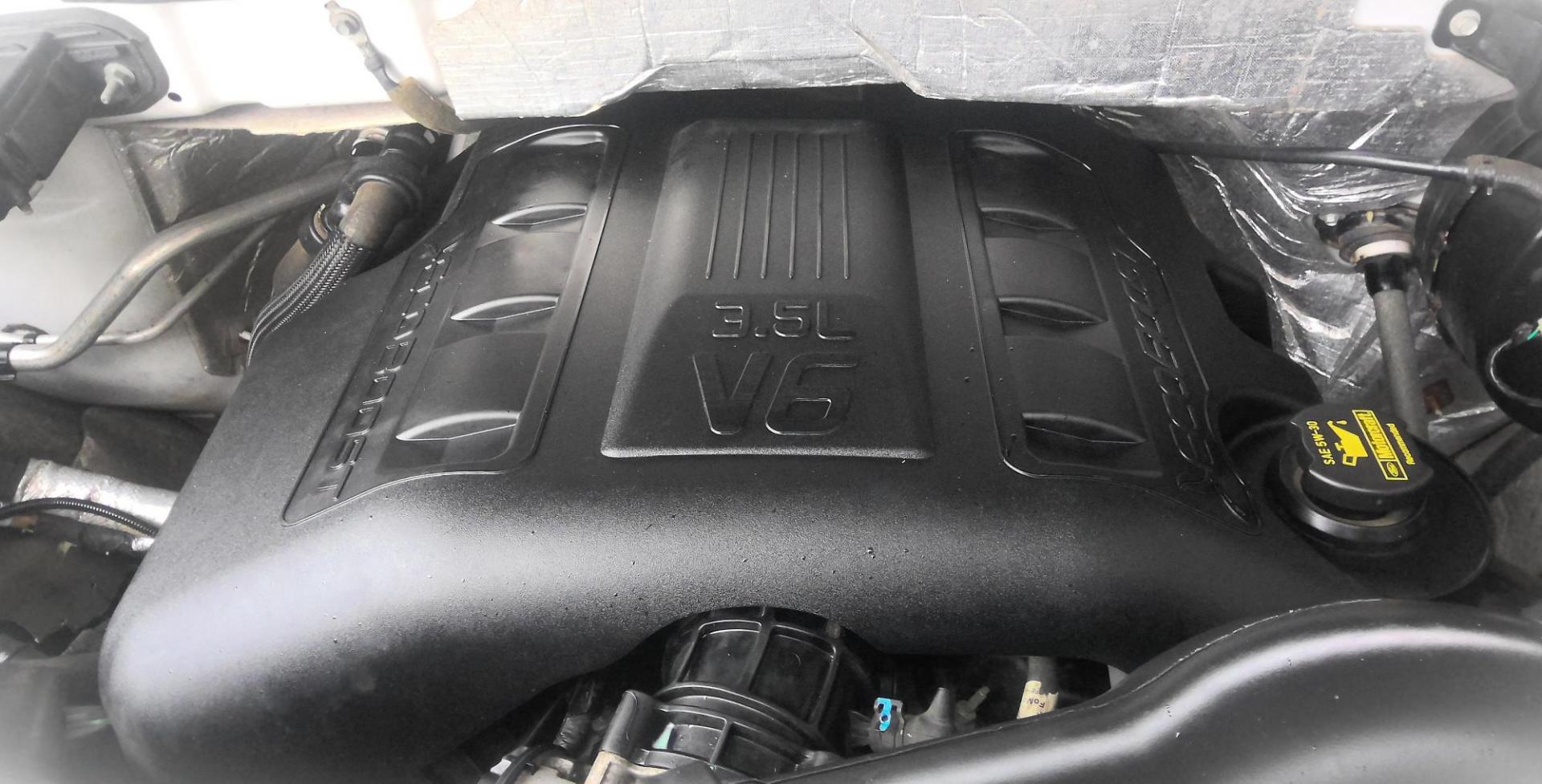 2013 WHITE Ford F-150 XLT SuperCrew 6.5-ft. Bed 4WD (1FTFW1ET6DF) with an 3.5L V6 TURBO engine, 6-Speed Automatic transmission, located at 502 S. Riverside Avenue, Medford, OR, 97501, (541) 773-3136, 42.322803, -122.867477 - Photo#14