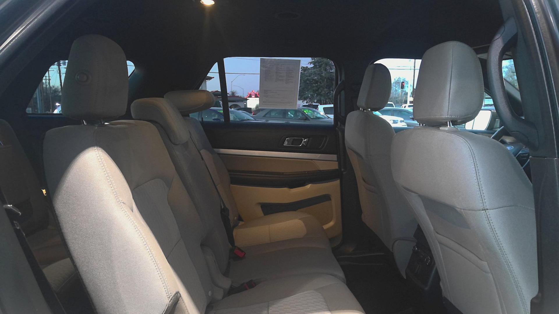 2018 BLACK Ford Explorer Base 4WD (1FM5K8BH7JG) with an 2.3L L4 DOHC 16V engine, 6A transmission, located at 502 S. Riverside Avenue, Medford, OR, 97501, (541) 773-3136, 42.322803, -122.867477 - Photo#8