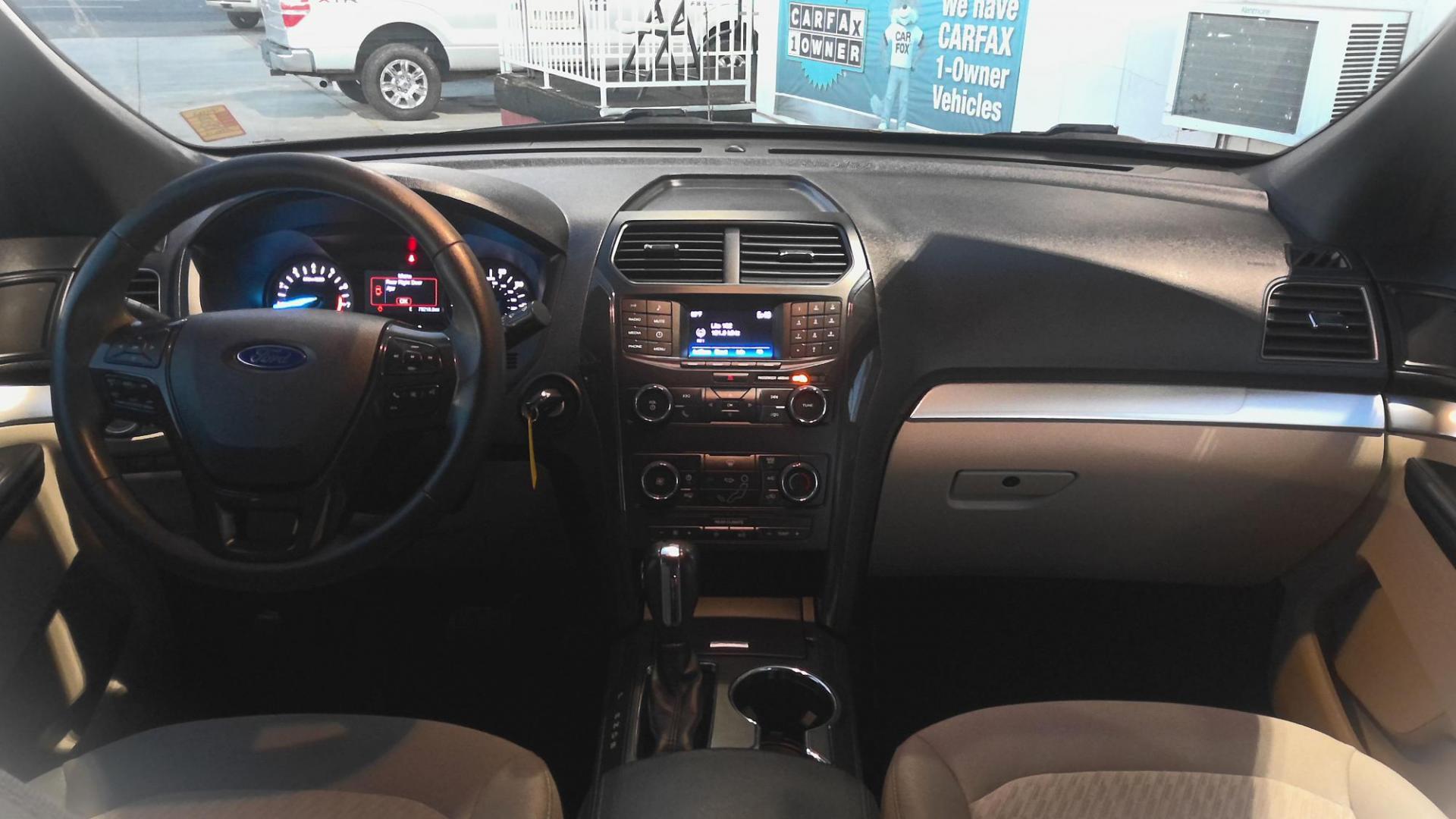 2018 BLACK Ford Explorer Base 4WD (1FM5K8BH7JG) with an 2.3L L4 DOHC 16V engine, 6A transmission, located at 502 S. Riverside Avenue, Medford, OR, 97501, (541) 773-3136, 42.322803, -122.867477 - Photo#10