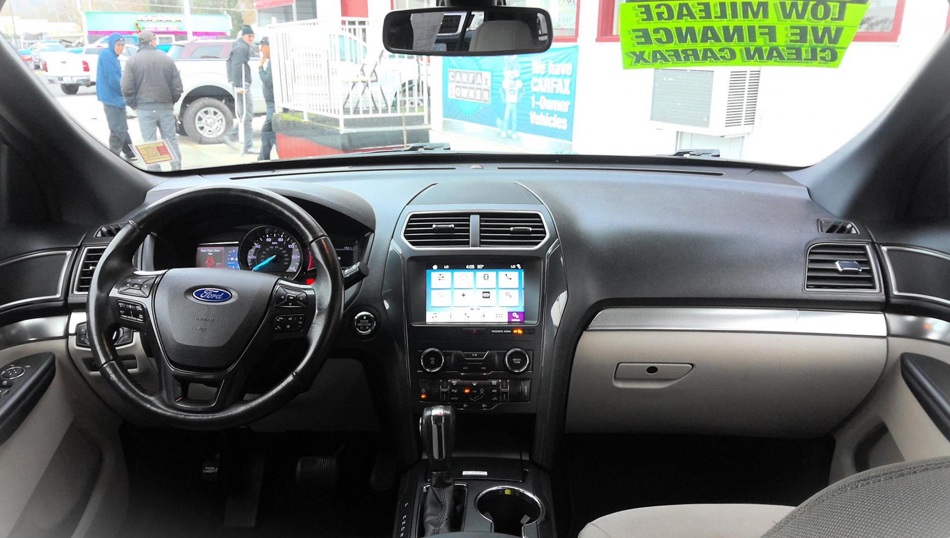 2018 BLACK Ford Explorer XLT 4WD (1FM5K8DH0JG) with an 2.3L L4 DOHC 16V engine, 6A transmission, located at 502 S. Riverside Avenue, Medford, OR, 97501, (541) 773-3136, 42.322803, -122.867477 - Photo#8